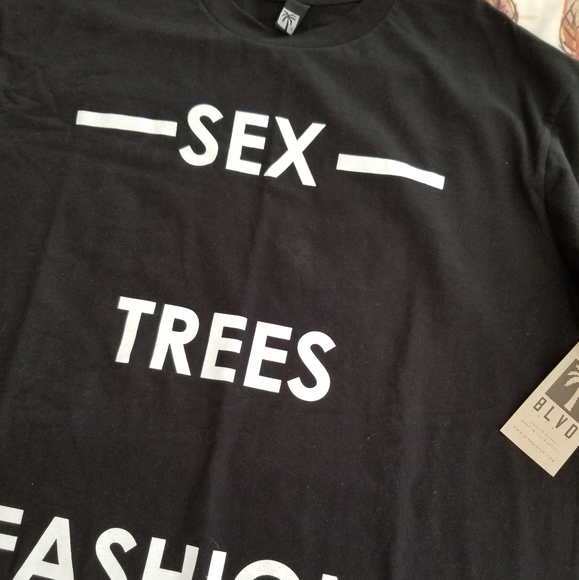 *3-for-$20* BLVD Supply Tee Shirt size XL - Picture 2 of 4